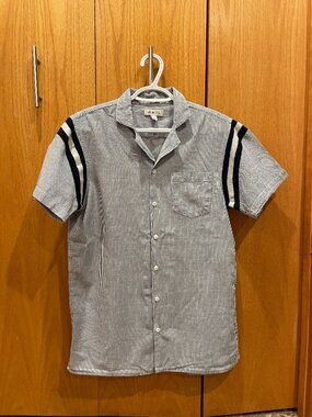 The Rails Lightweight Cotton Short Sleeve Shirt with Blue and White Stripes